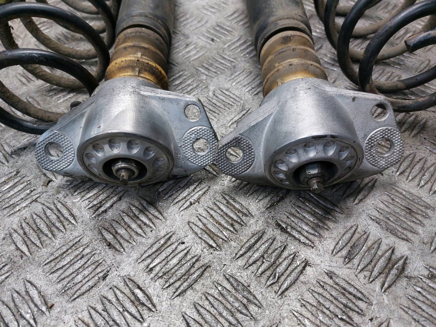 ammortizzatori + molle posteriore KOMPLET SKODA FABIA e