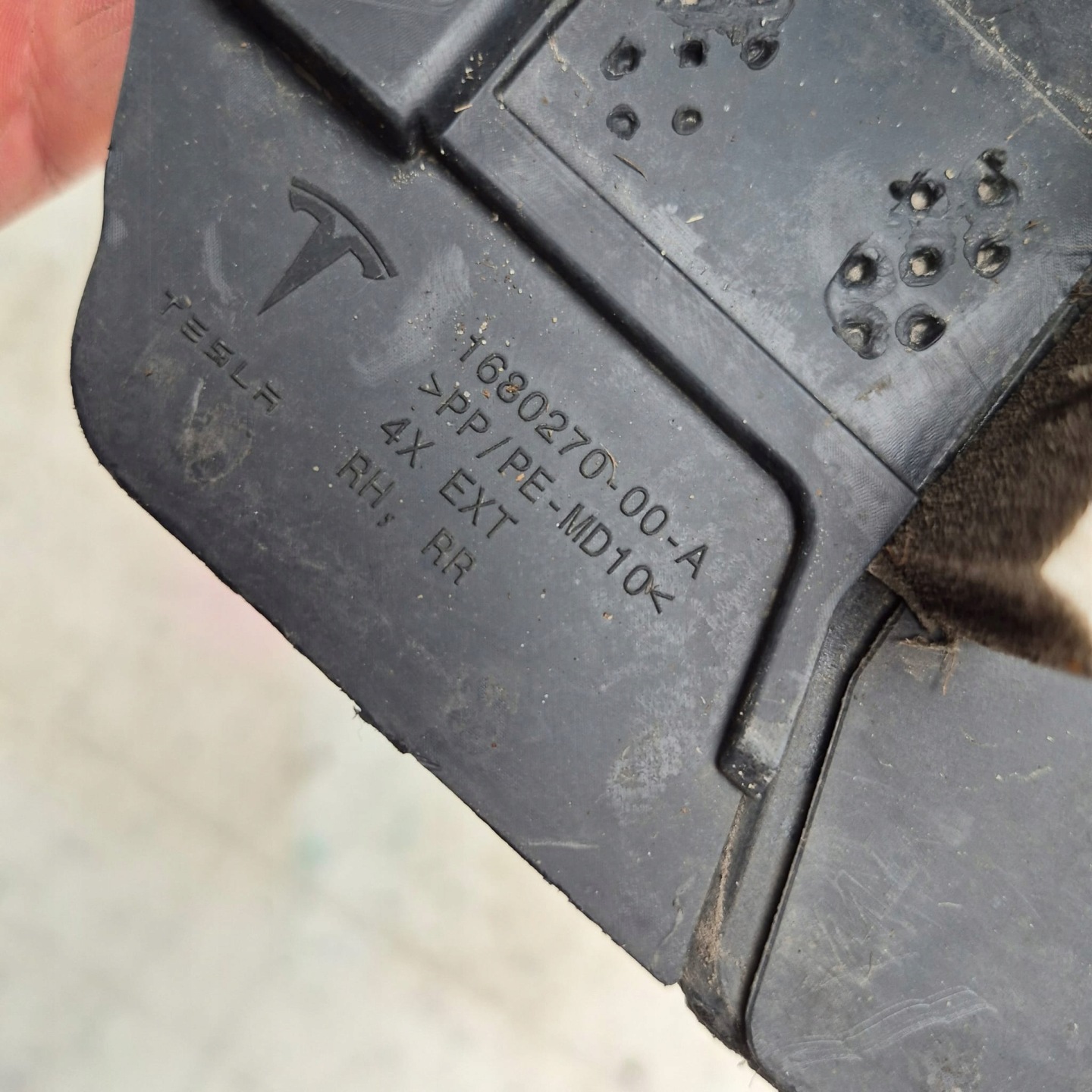 TESLA S moulding threshold right threshold right 1680270-00-A