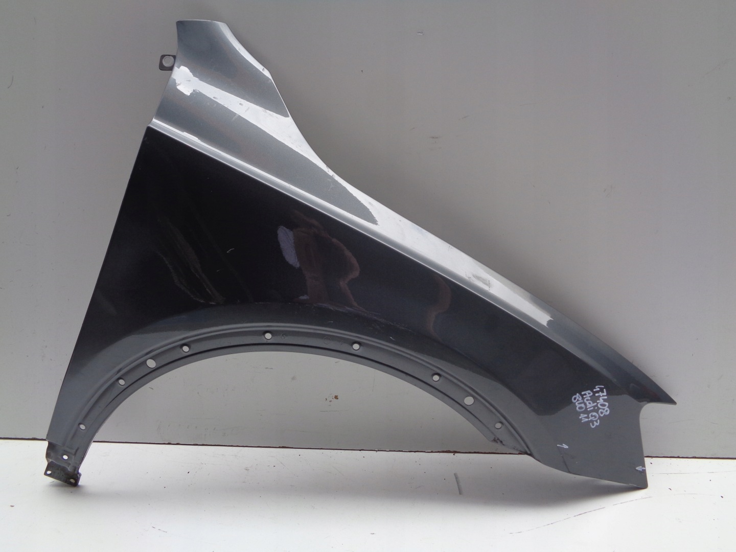 fender right front AUDI Q3 8U 8U0 11- NR 47408