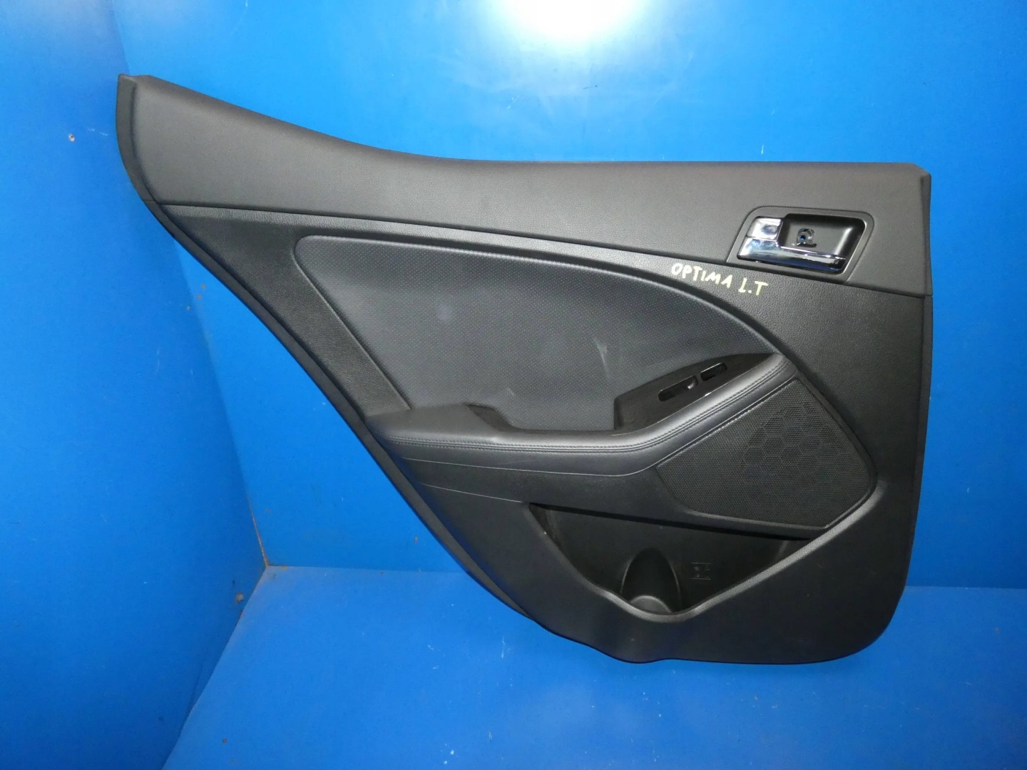 KIA OPTIMA III side door left rear part rear upholstery