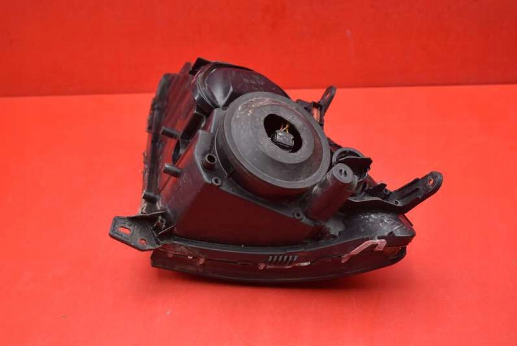 REFLEKTOR right light front lens EU 155888-00 OPEL VECTRA C 02-05