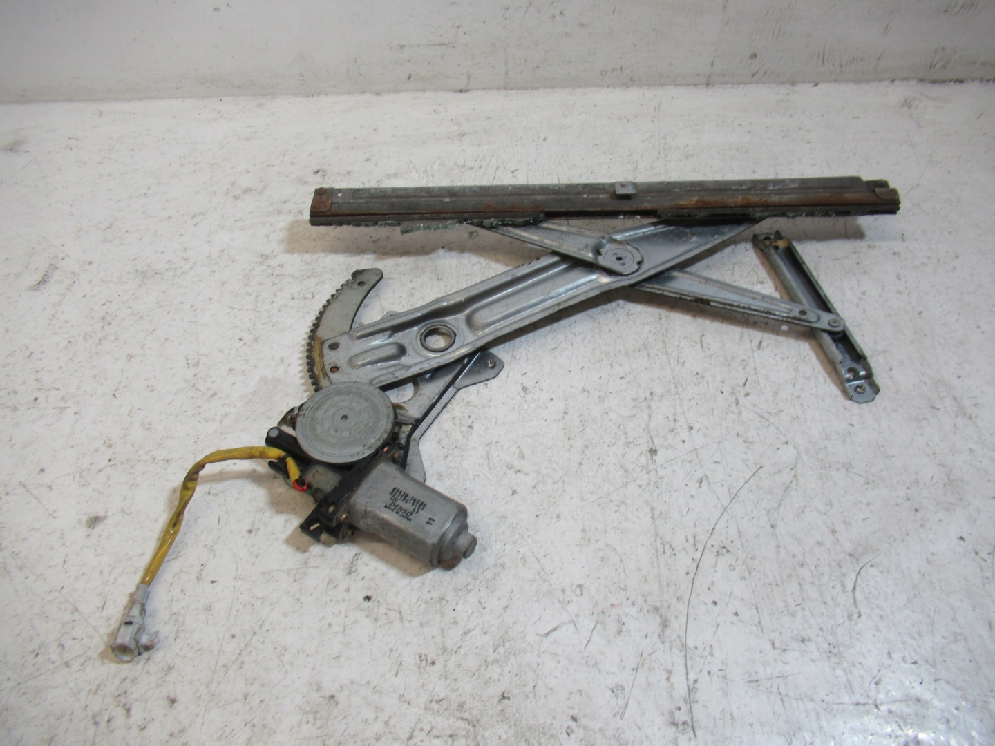 ELE mechanism windows right front SUZUKI IGNIS 1.3 DDIS 83430-76G00