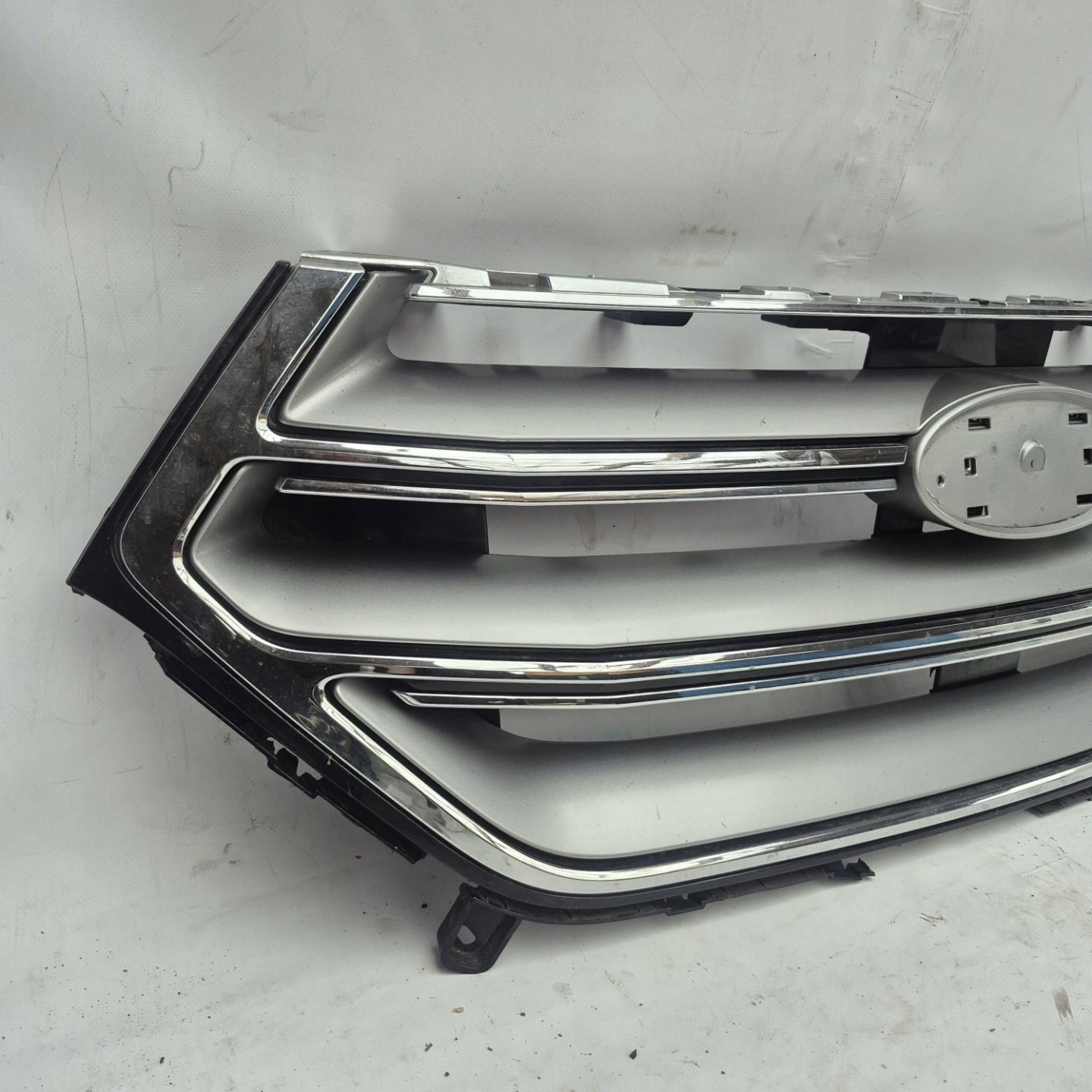 FORD EDGE II 2 14- grill grille radiator FT4B-8200-A