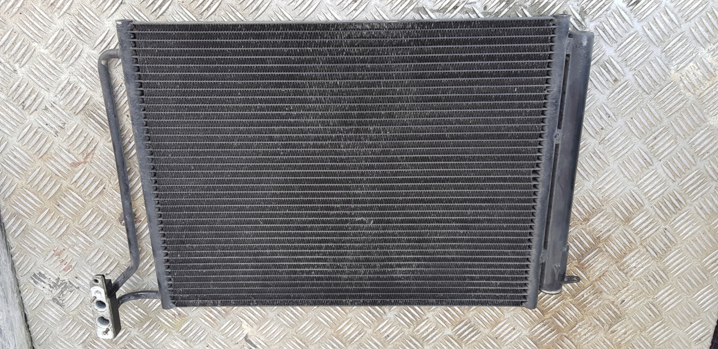 BMW X5 E53 3.0I B Radiateur climatisation 6914216
