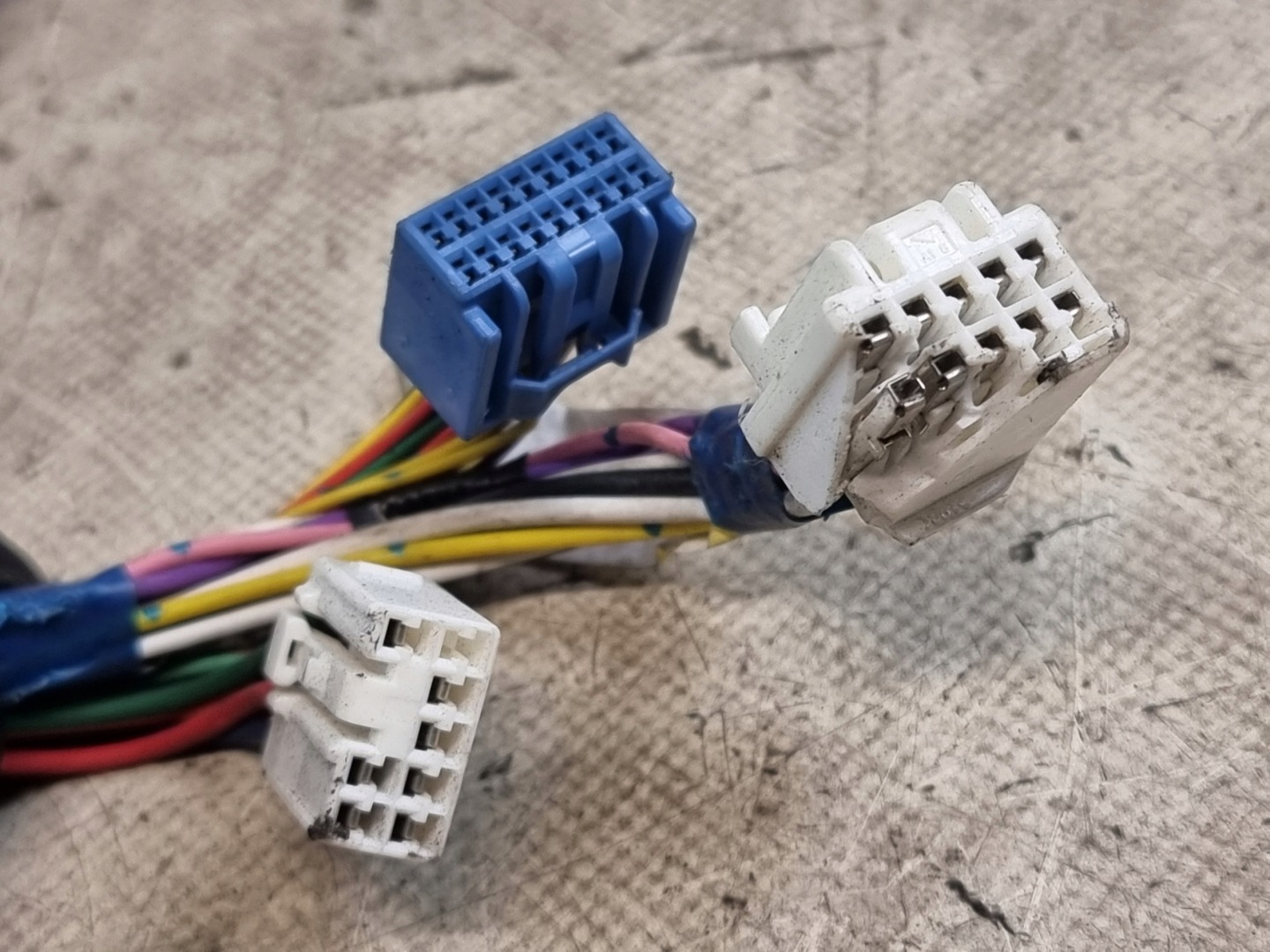 bundle wiring door left front TOYOTA PRIUS II 08r