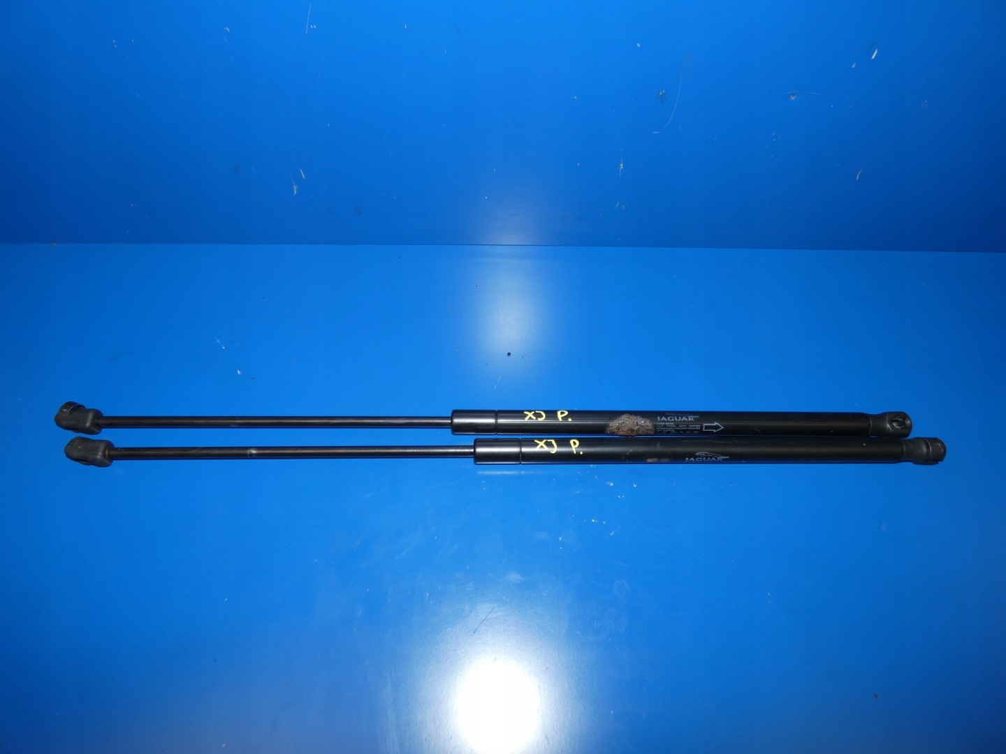 JAGUAR XJ X351 damper bonnets SILOWNIKI KOMPLET