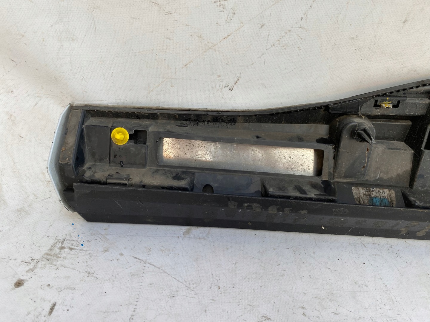 AUDI E-TRON 4KE 18- moulding door right front 4KE853960