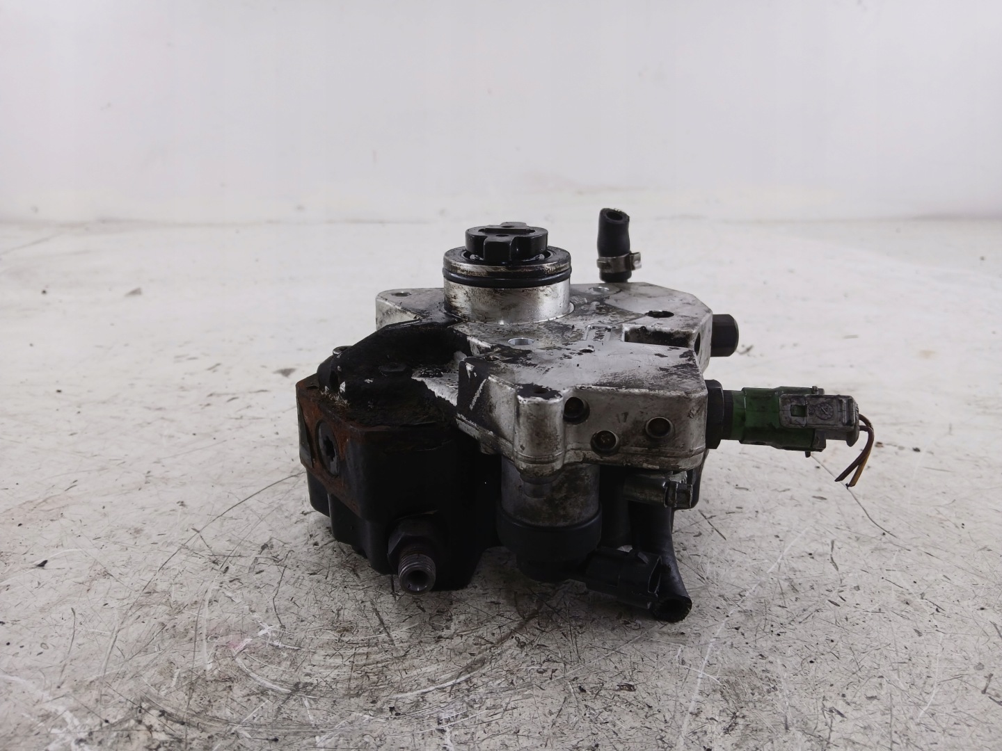 VOLVO V70 II 2.4 D5 Einspritzpumpe 30756125