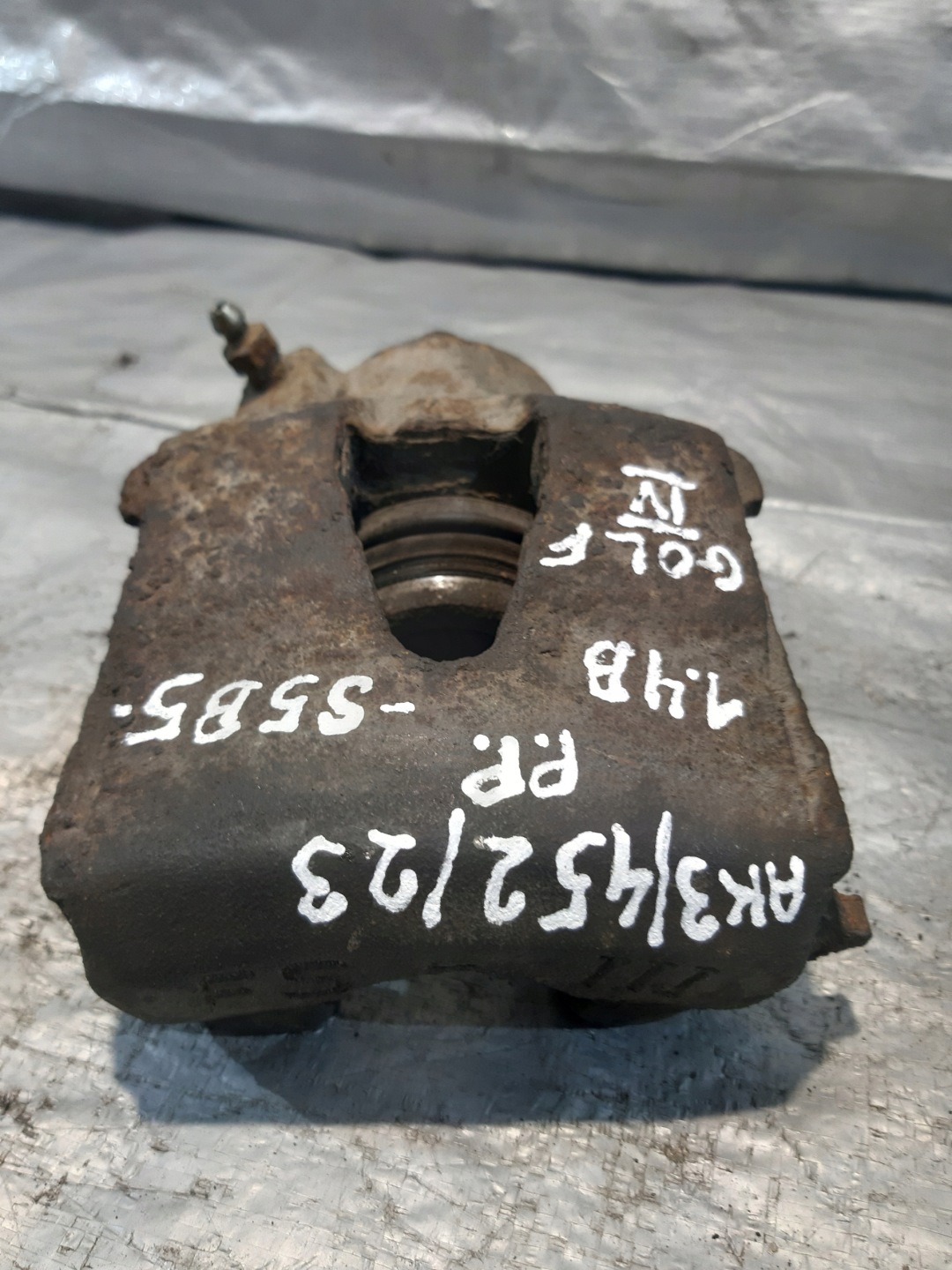 caliper brake right front VW GOLF IV 4 1.4B