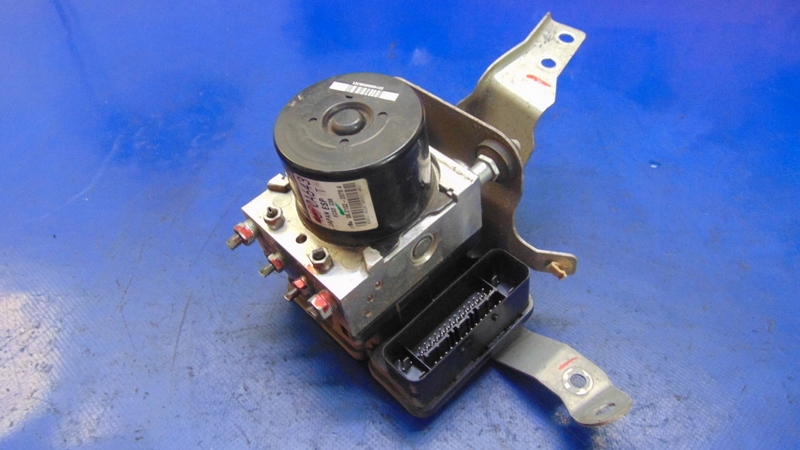 Pompa ABS freno 4670A643 PEUGEOT 4008 e 12-17R