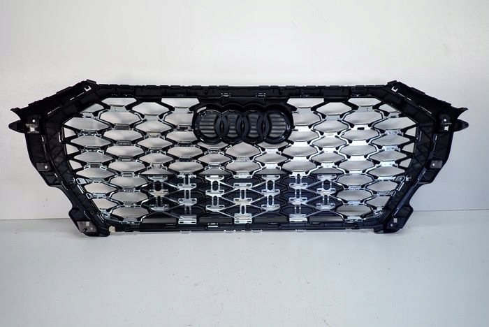 AUDI Q3 II S-LINE 18- grille 83F853651B