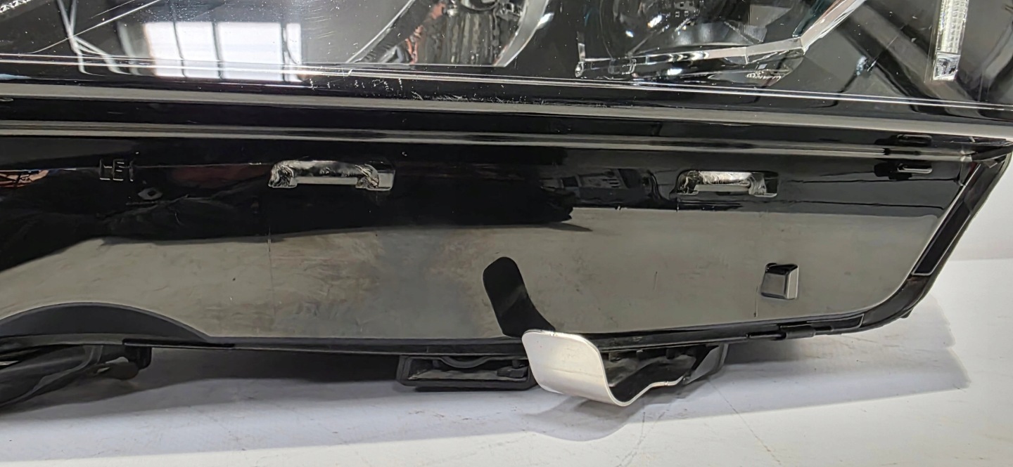 light left front FULL LED SKODA OCTAVIA IV LIFT 24- original EUROPA 5E49410