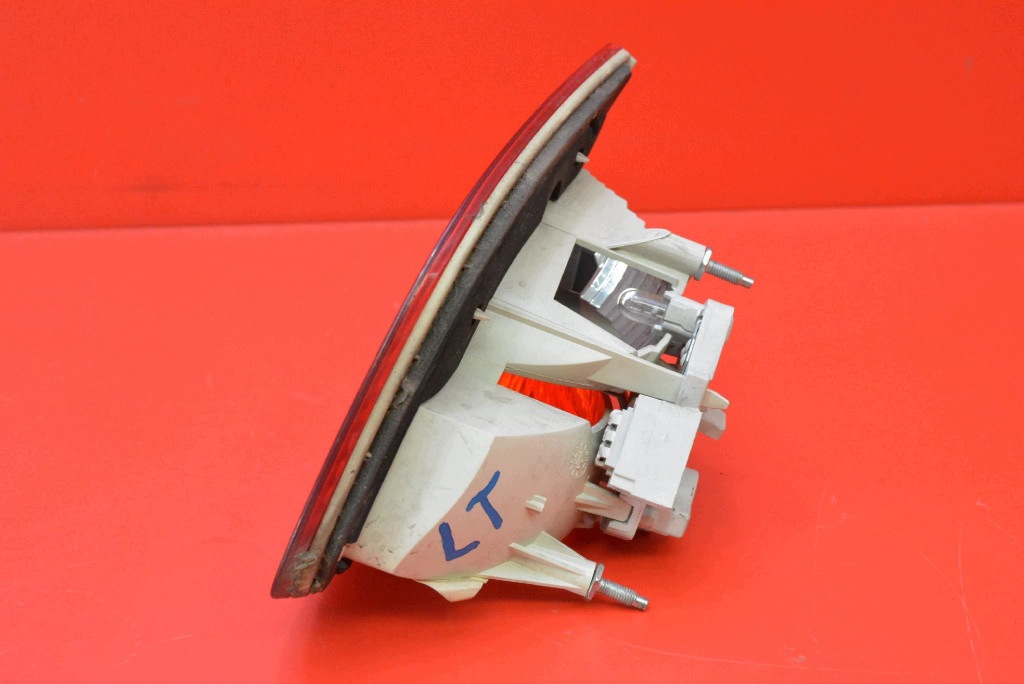 light left rear part rear 3T5945093 SKODA SUPERB 2 II HB 08-13