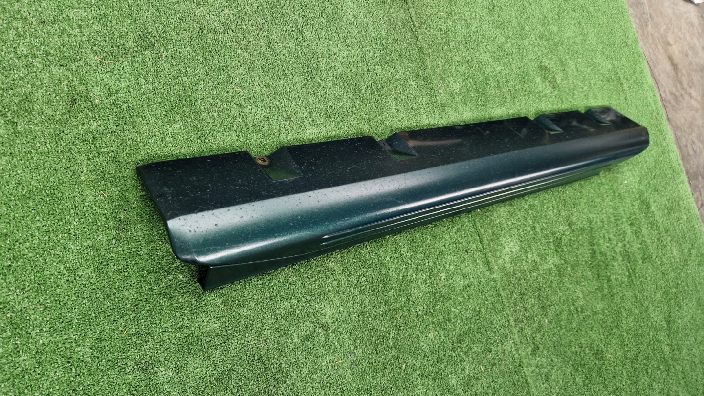 moulding threshold threshold right SUZUKI JIMNY 1998R > 2017R w COLOR