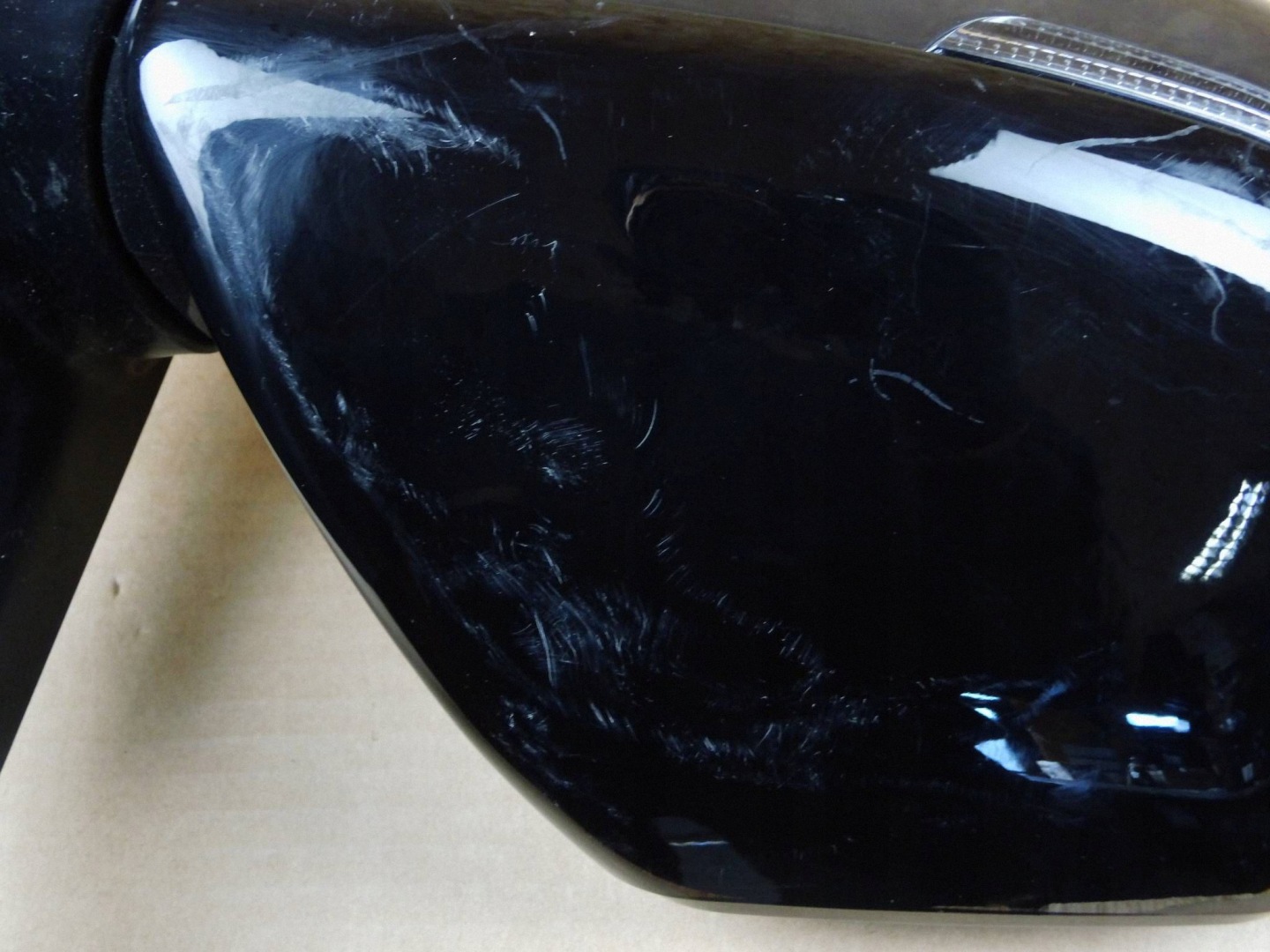 KIA EV2 mirror right 8 - of cables (vertical)