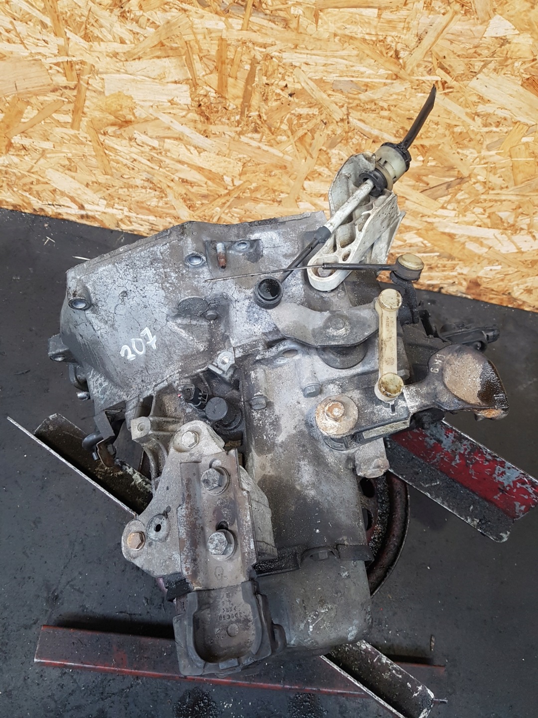 Getriebe MANUALNA PEUGEOT 207 20CQ74
