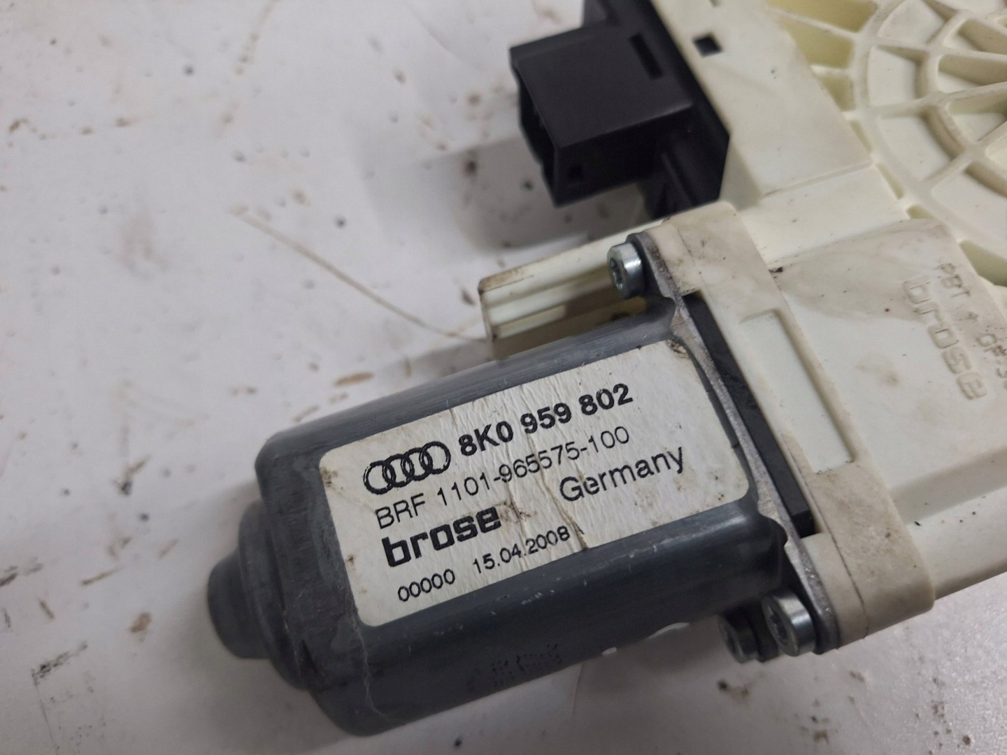 AUDI A4 B8 A5 A6 C7 mini motor windows right front 8K0959802 EUROPA