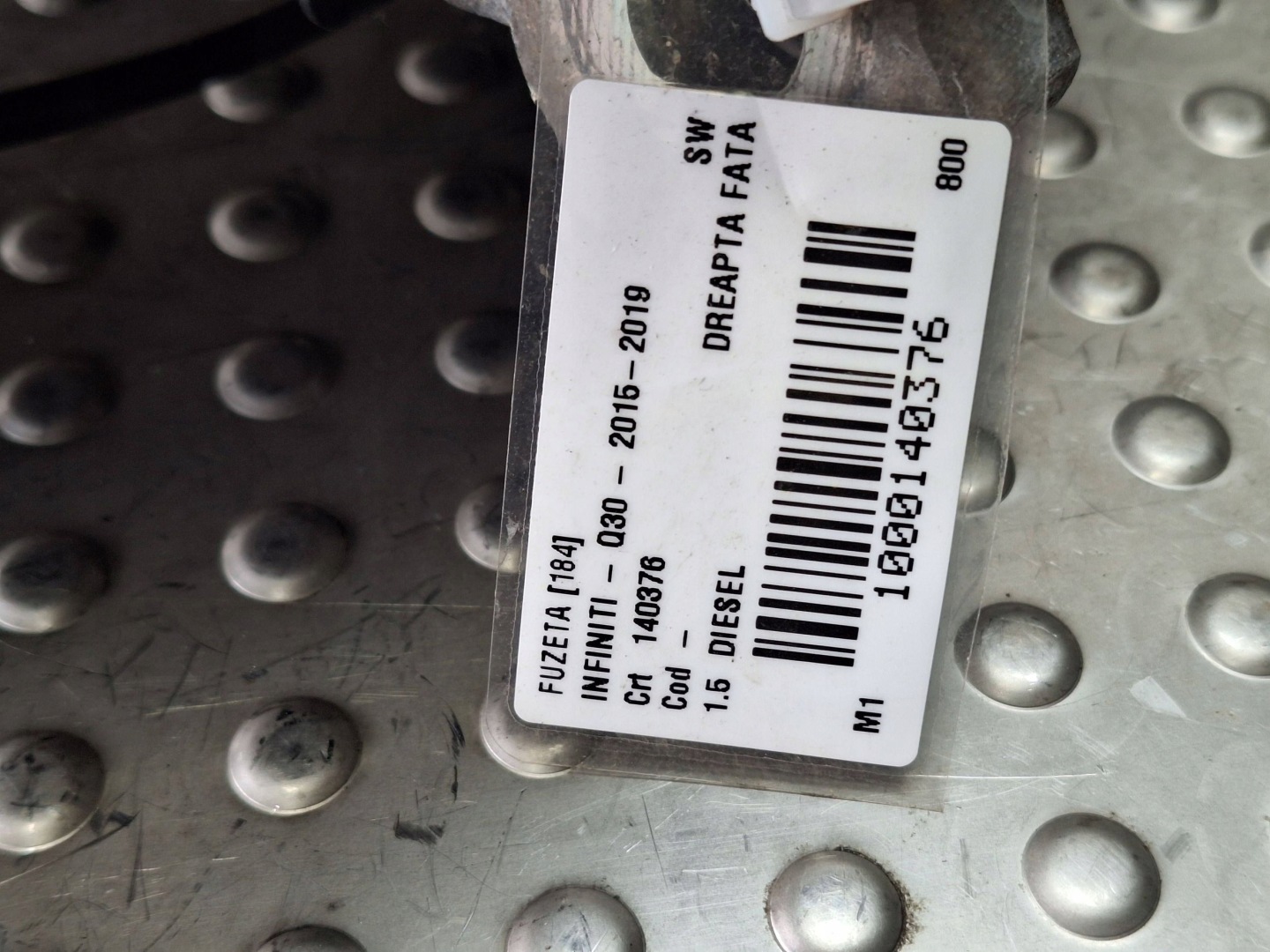 swing right front INFINITI Q30 15-19