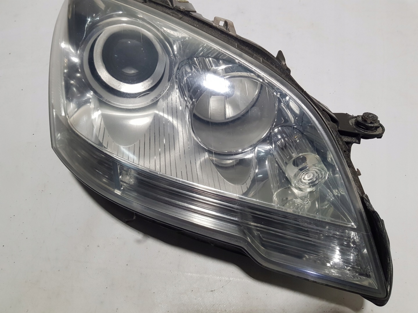 light right front MERCEDES ML W164 LIFT H7 UK