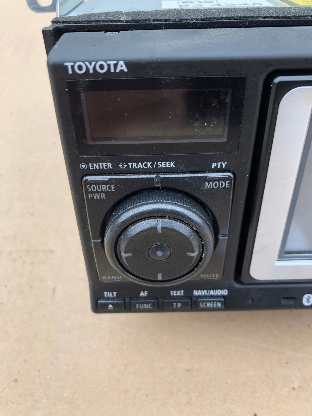 RADIO Navigation YARIS II TOMTOM PZ422-00333