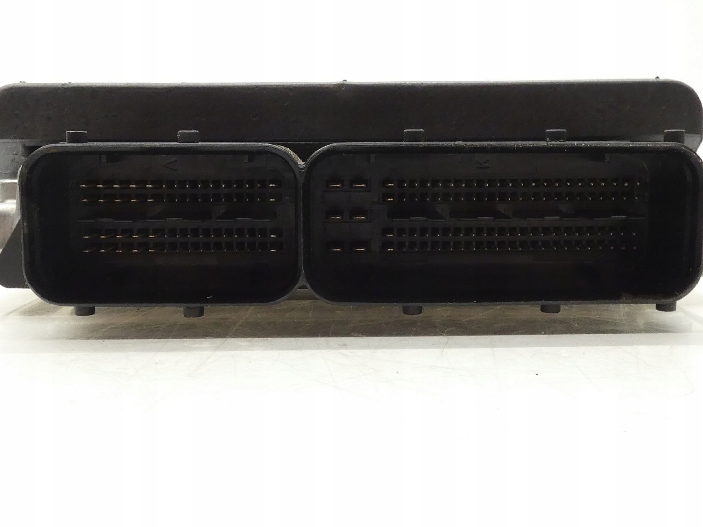 control unit computer of the engine AUDI A4 B8 A5 8T 1.8 TFSI 8K1907115M