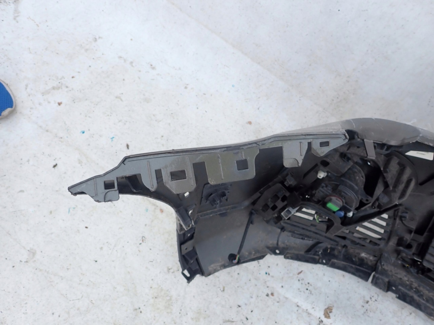 PEUGEOT 3008 II 16- bumper front KAMERA 6PDC