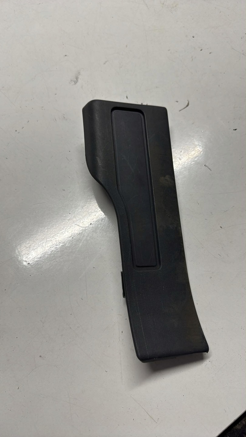 Land Rover Evoque L538 right moulding threshold rear BJ3213244A