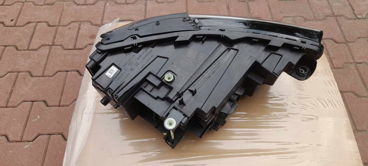 light left FULL LED AUDI Q4 E-TRON 89A941033