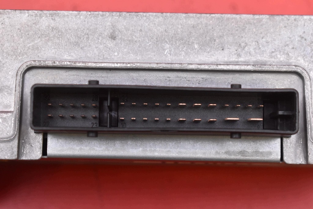 amplifier RADIA 8T0035223Q AUDI A4 B8 07-11