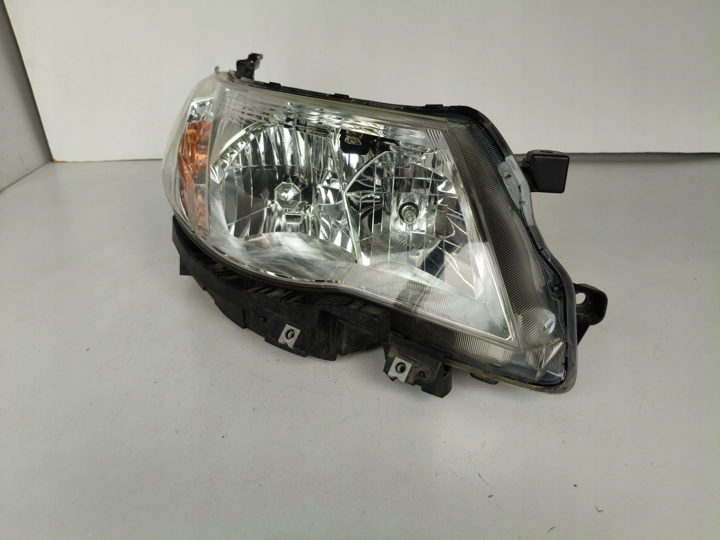 light right REFLEKTOR SUBARU FORESTER III 08-13