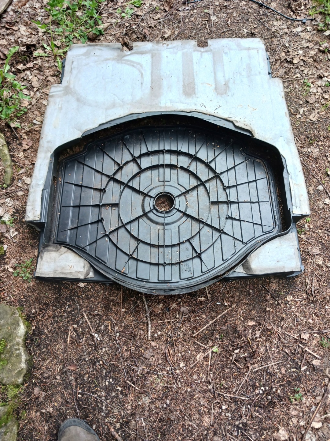 8E9864106C 8e9863547 a4 b7 kombi floor boot