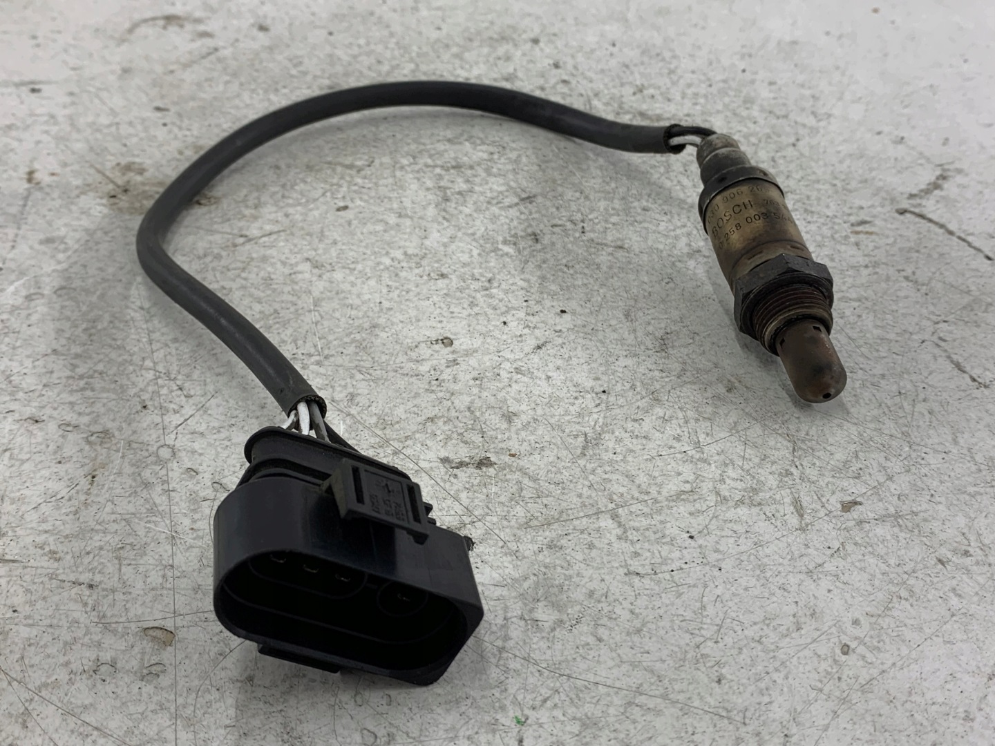 AUDI A6 C5 2.4 coil ignition 078905104