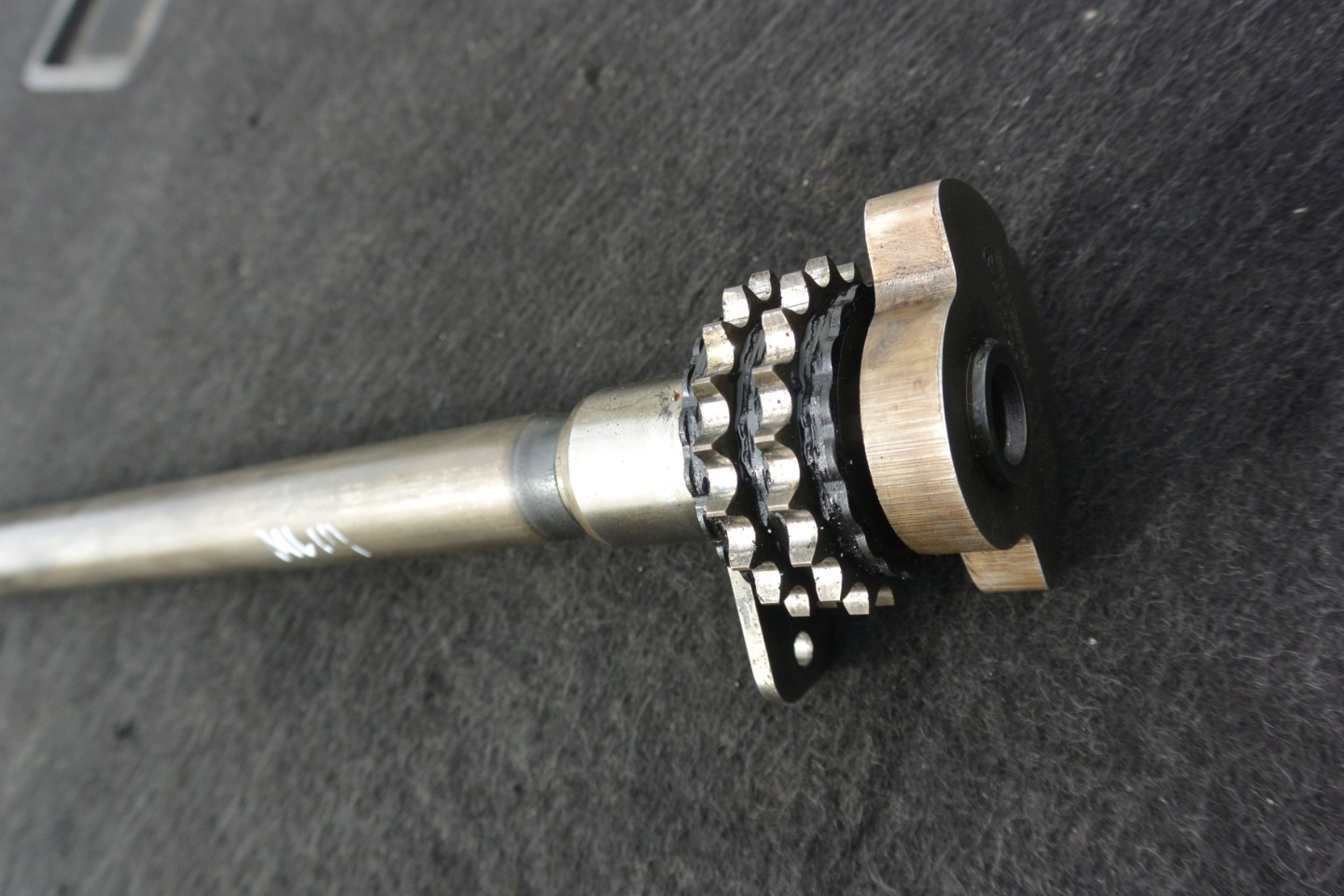 cam BALANSOWY 3.0 CDI V6 MERCEDES GL ML W164 642