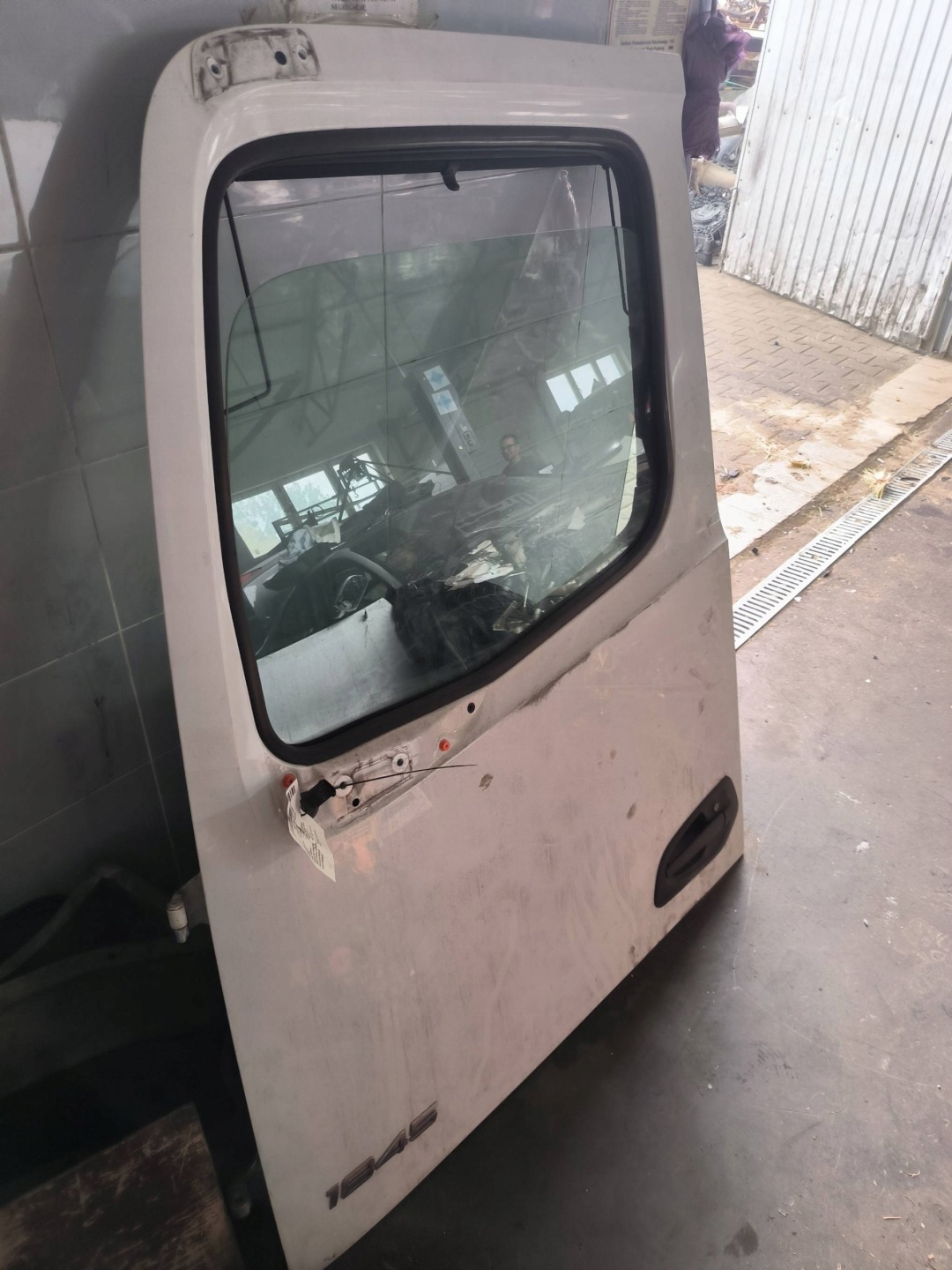 door left front 9147 MERCEDES ACTROS MP4