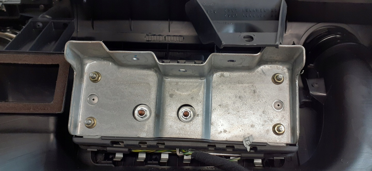dashboard instrument panel console FORD FIESTA MK6