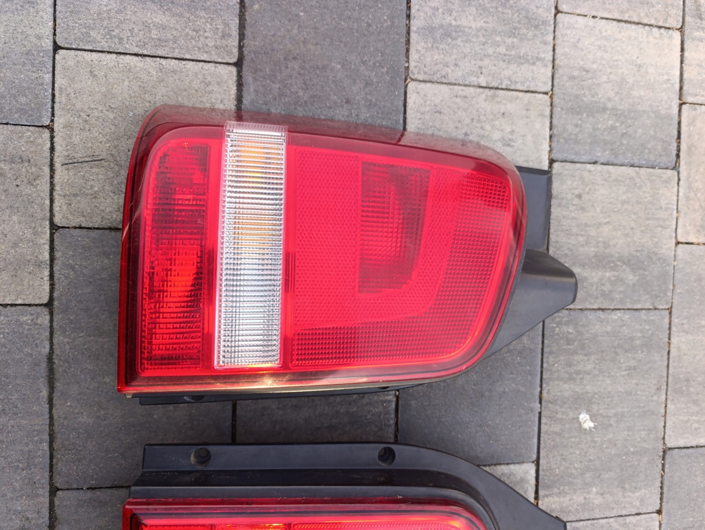 VW T5 LIFT lights rear. rear part trunk door cover boot left right KOMPLET
