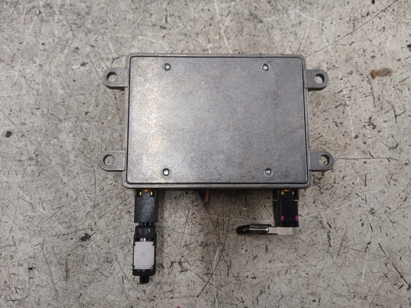 MERCEDES W211 amplifier ANTENY A2118200885