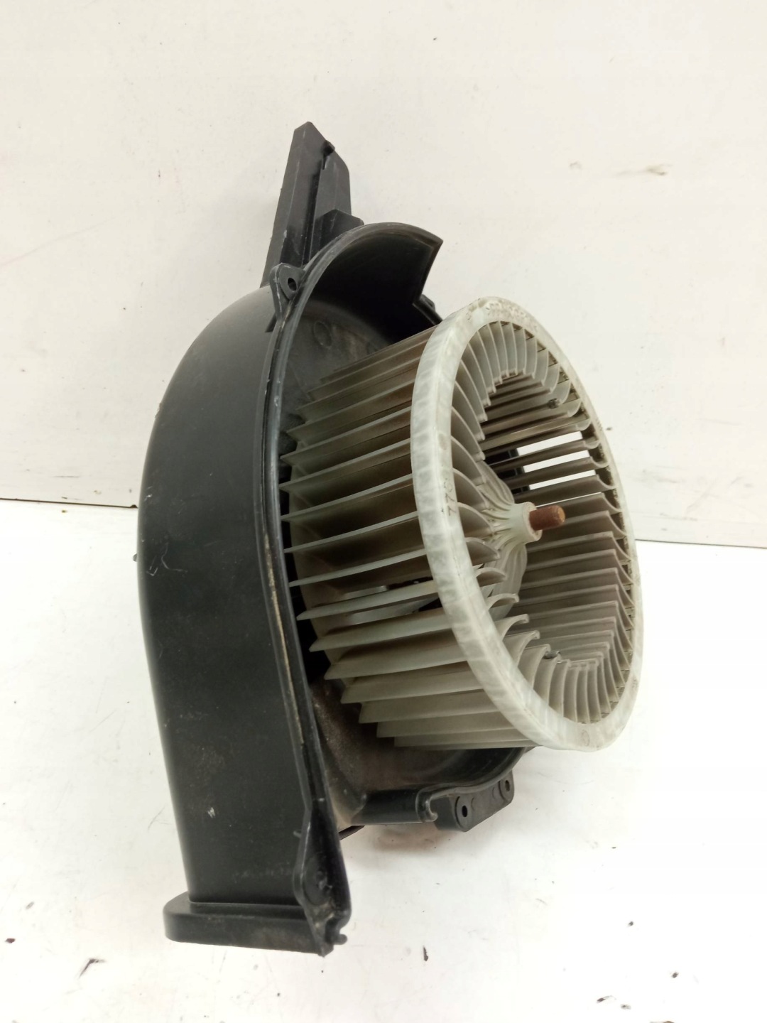 heating air conditioning devices 6R1819015 EU Skoda Rapid and (2012-2019)