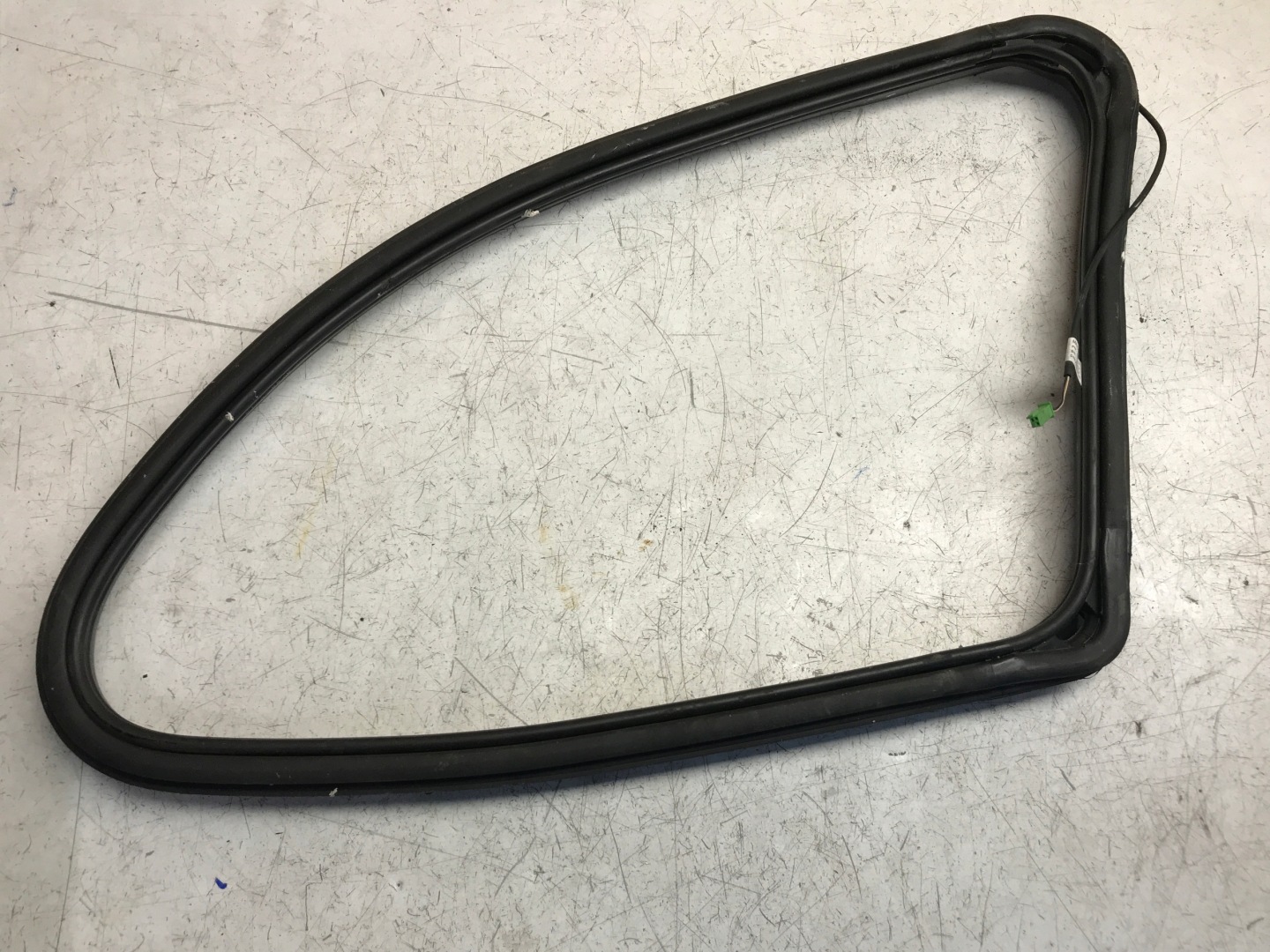 gasket windows KAROSERYJNEJ left rear part W251