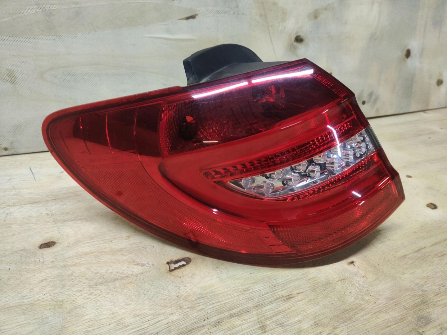 light rear left side Mercedes-Benz B W246 T246.242 2013 A2468200564