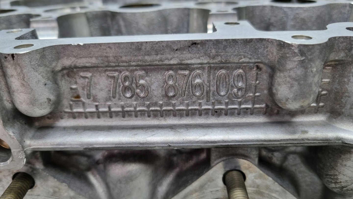 glava motora 7781211 7785876 BMW E60 E61 E81 E84 E87 E90 E91 2.0D M47