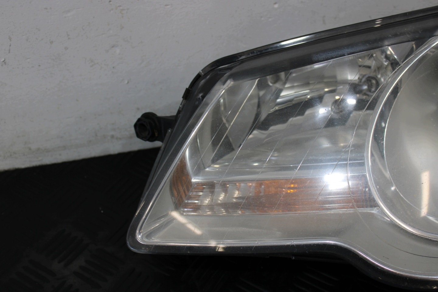 light left front left front 1T1941005B VW TOURAN 1T0 1T LIFT 1.9 TDI