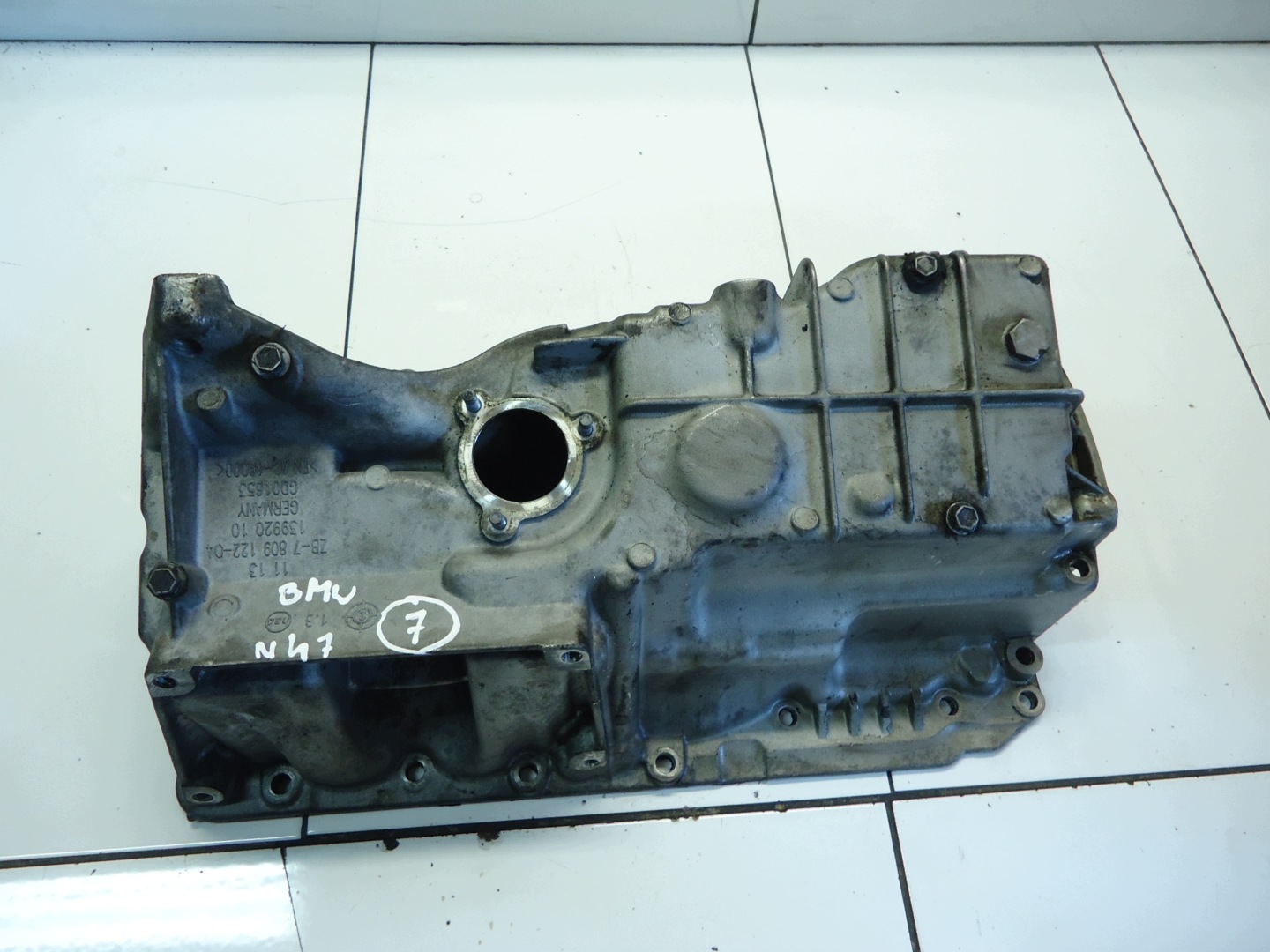 BMW 3 E90 2.0D N47D20 ölwanne 7809122