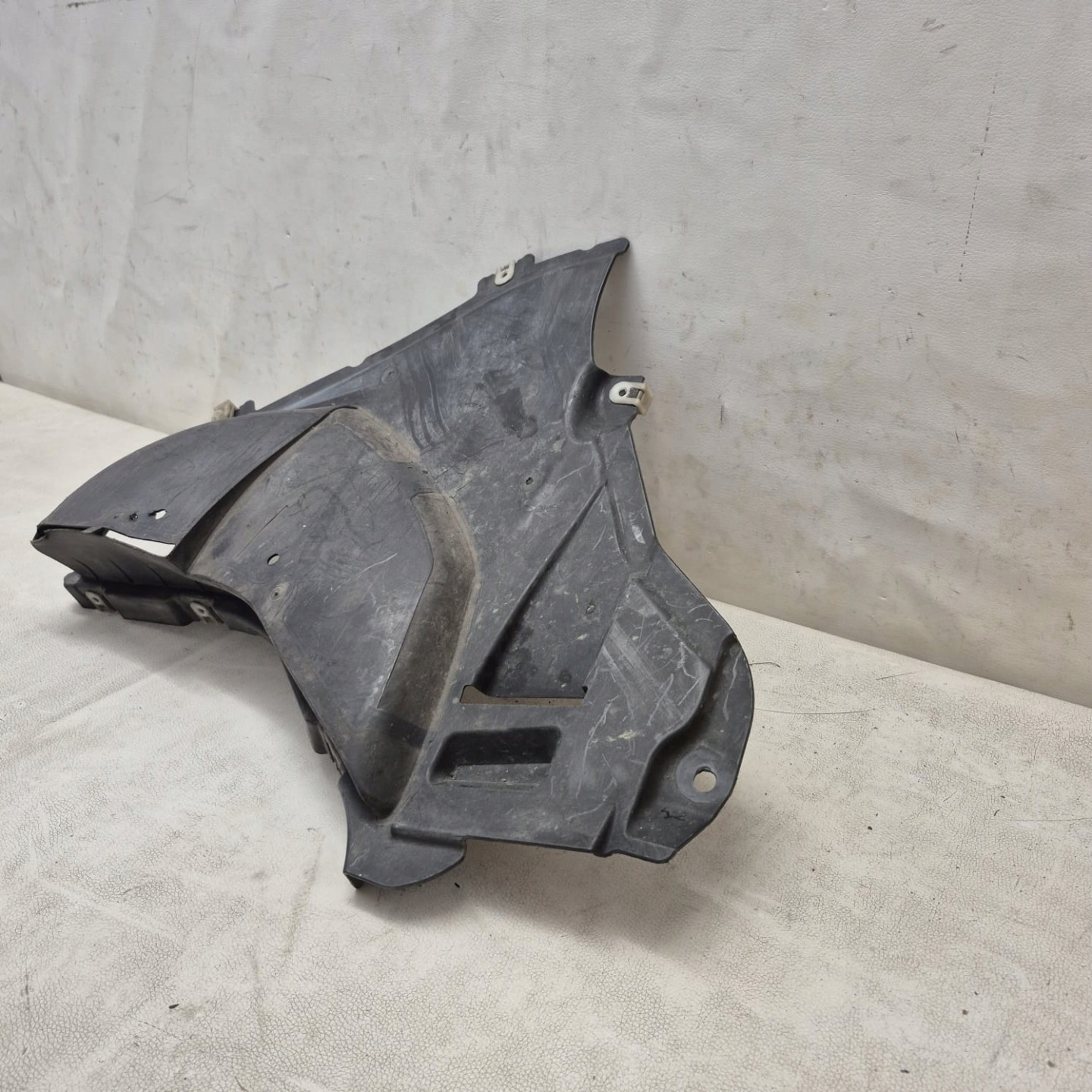 BMW 5 G30 G31 17-24 mudguard cover cover chassis right front