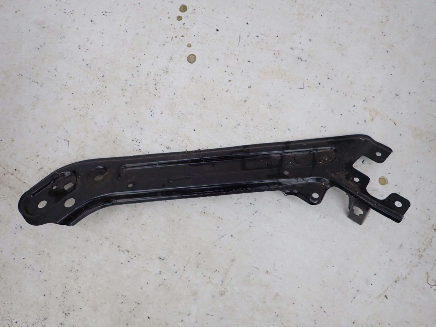 SKODA OCTAVIA IV 19- console supports left front front 5E3806929