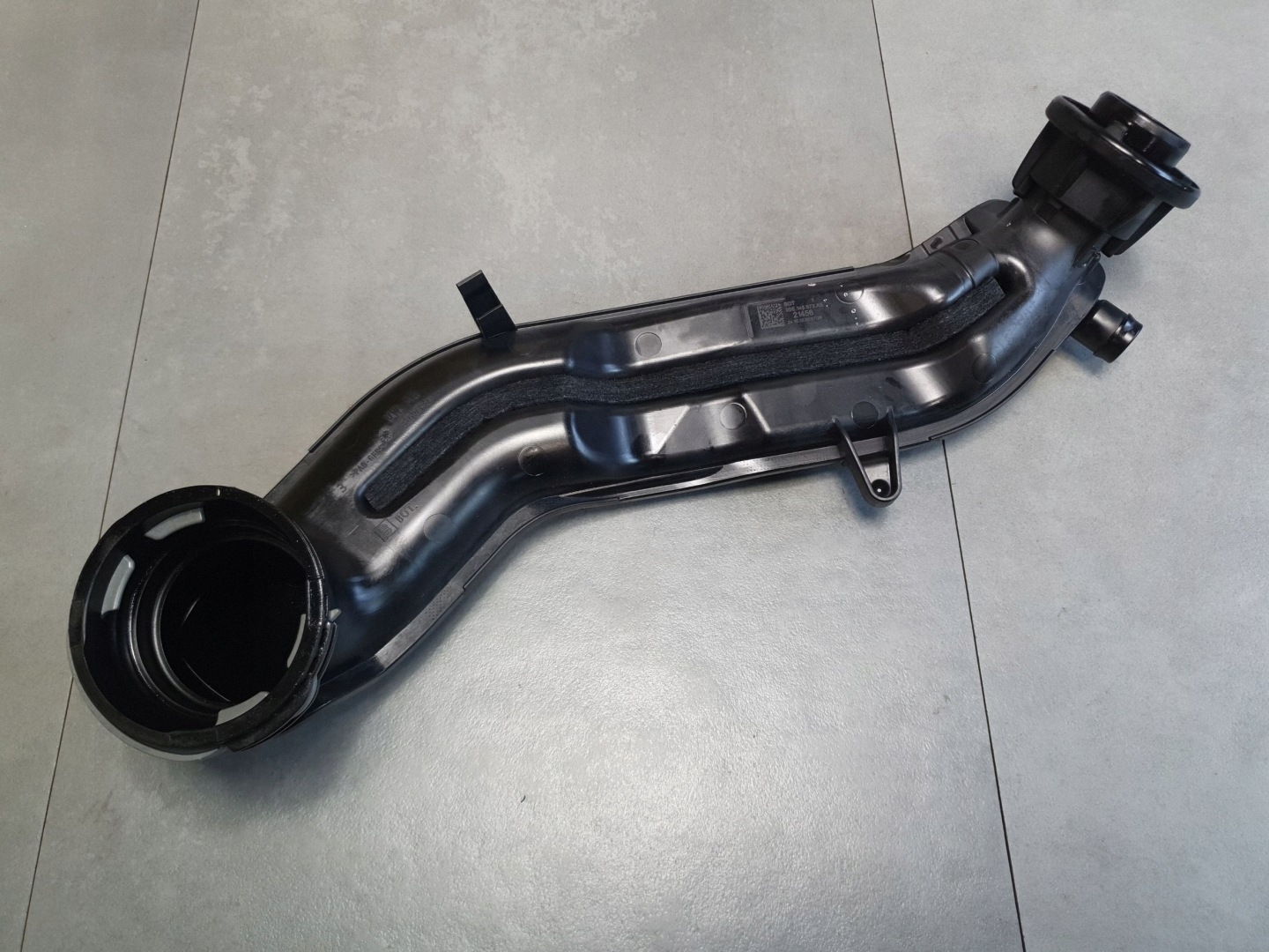 Audi A3 8Y pipe dolotowa pressure 05E145673AE