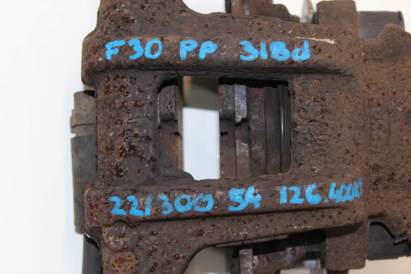 BMW F30 F31 caliper HAMUCLOWY right front 318D 54