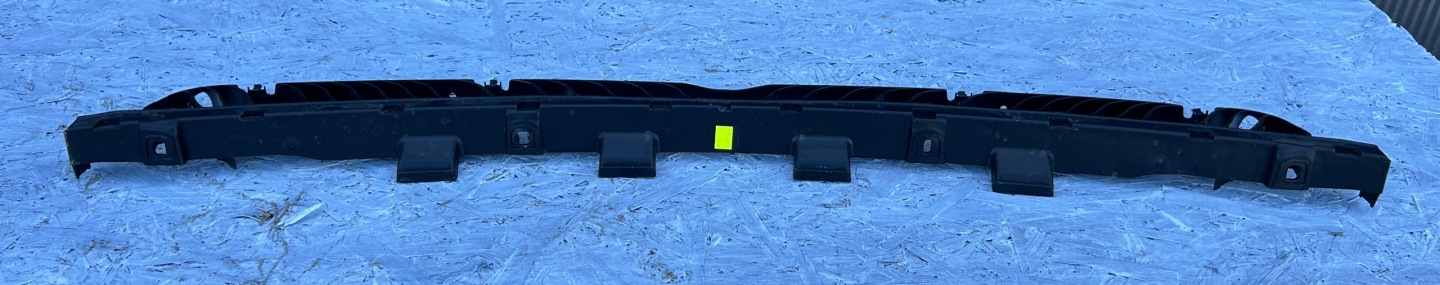 bumper bracket rear part central VW TOUAREG III 760807863