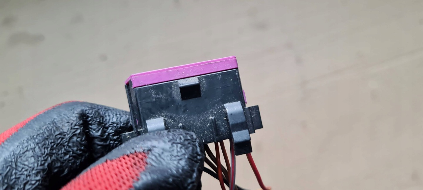 A4 B8 connecting spoiler adapter OBD 3A0972695A A6 C7 C8 A7 4G A4 B8 S4 A4 B9 8W