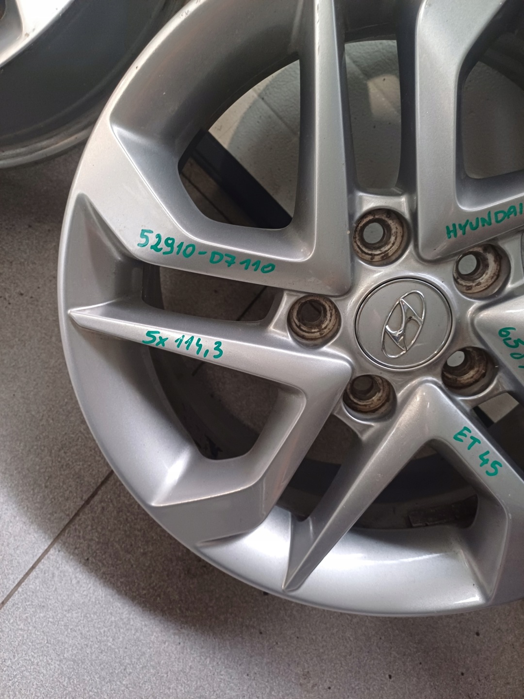 discs disc HYUNDAI 16 5 X 114,3 ET 45 52910-D7110